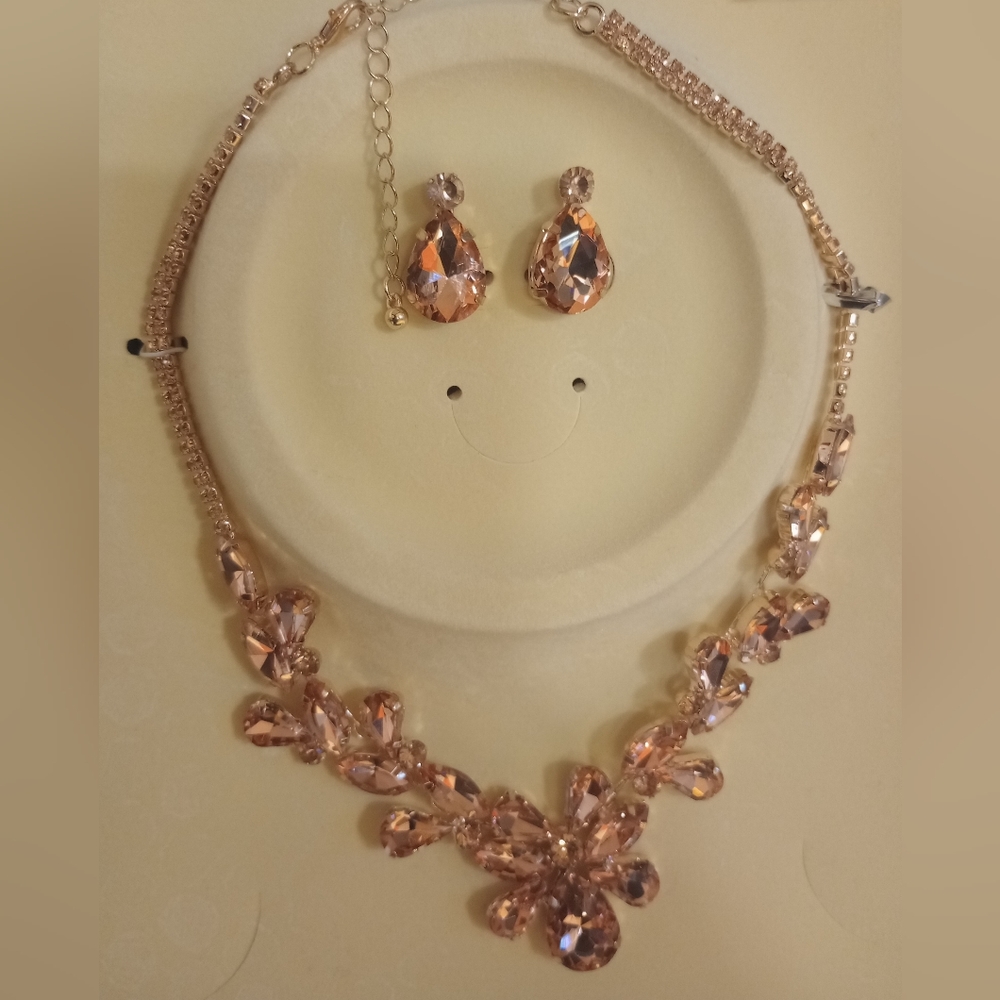Rose gold crystal necklace set